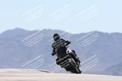 media/Oct-13-2025-Moto Forza (Mon) [[a66d839500]]/3-B Group/Session 4 (Turn 9)/